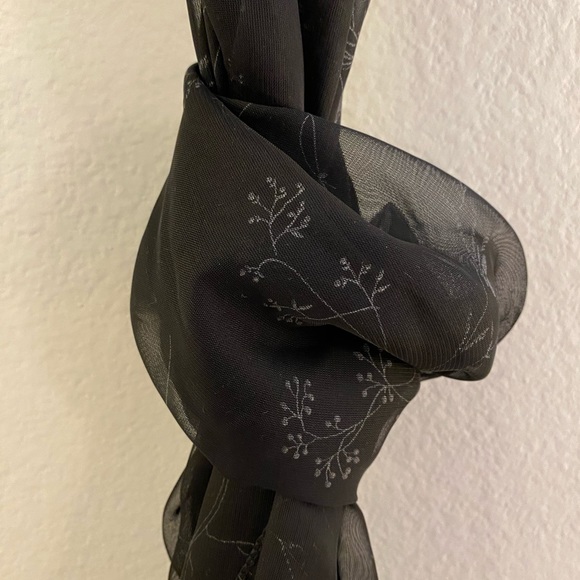 Floral Scarf - Picture 5 of 6